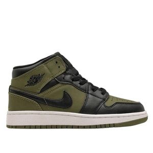 Air Jordan 1 Retro Mid